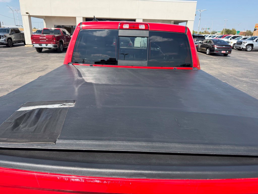 Used 2018 RAM 1500 Classic SLT w/ Luxury Group AWD/4WD image 17