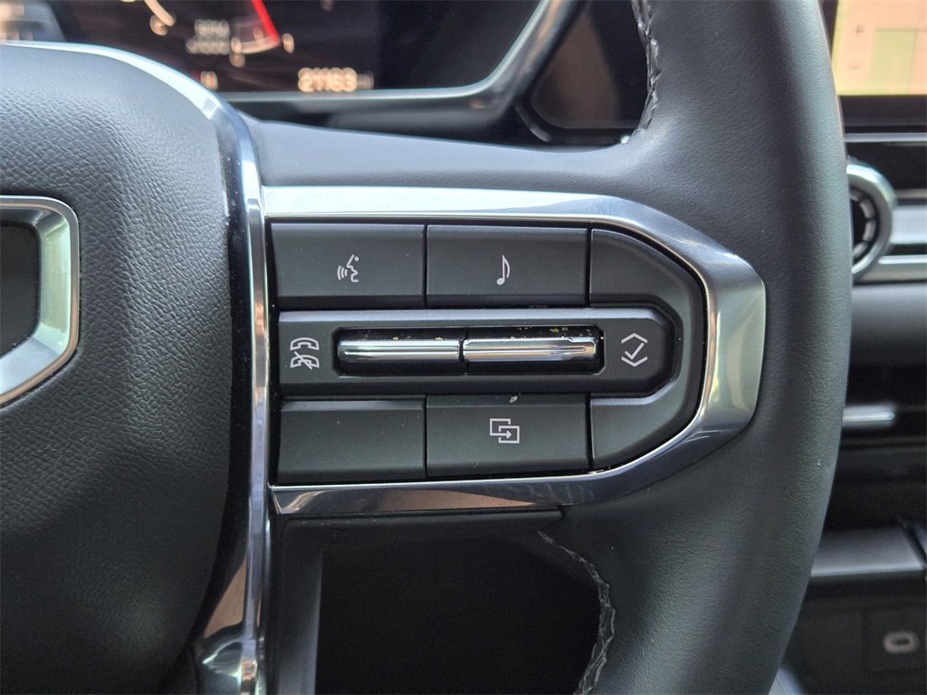 Used 2024 GMC Canyon Elevation image 29