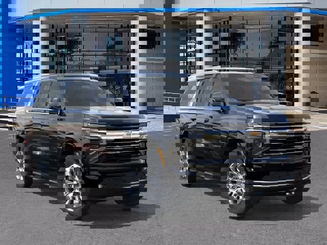 New 2026 Chevrolet Suburban LT w/ Comfort Package AWD/4WD image 7