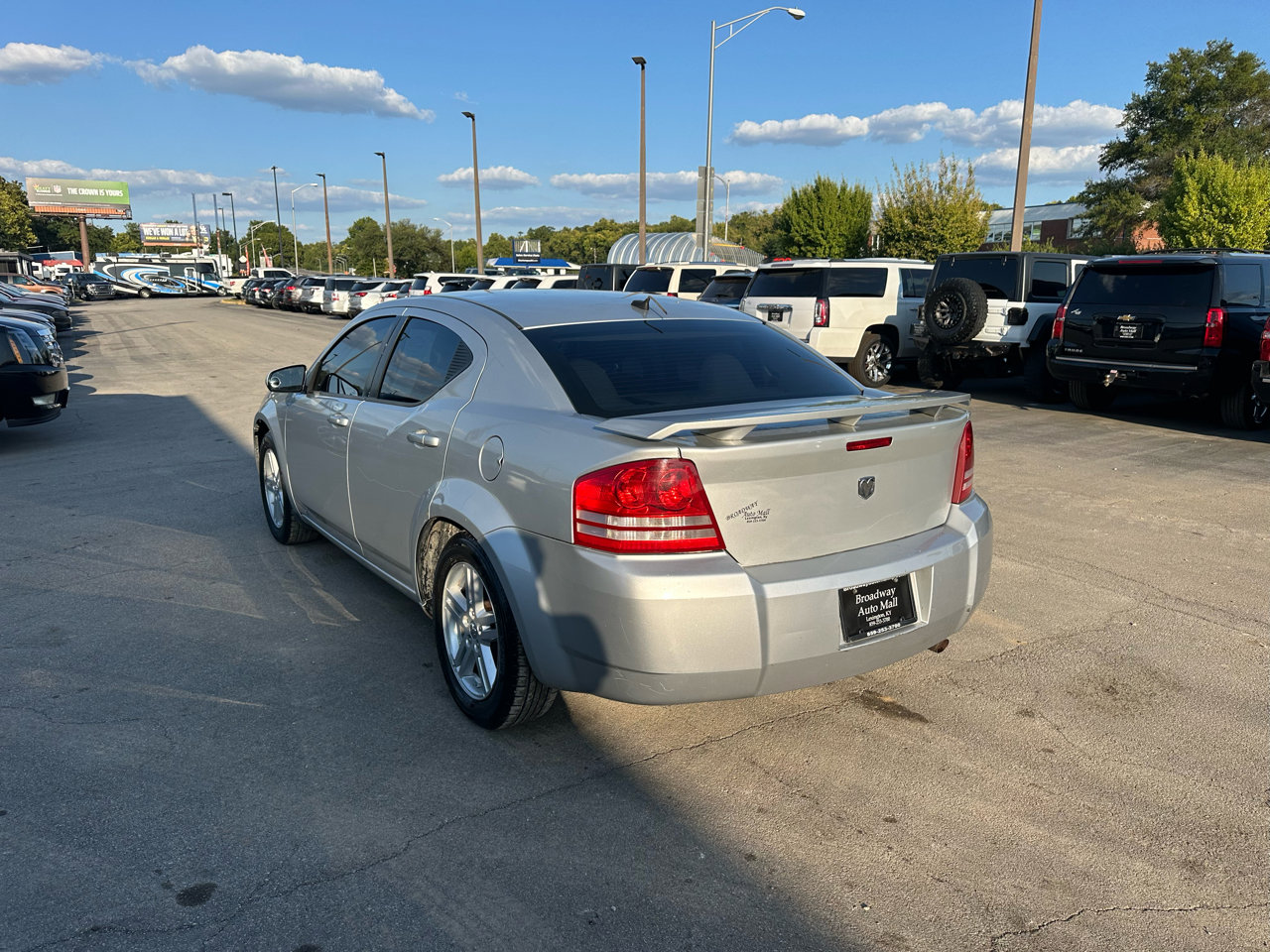 Used 2010 Dodge Avenger R/T image 5