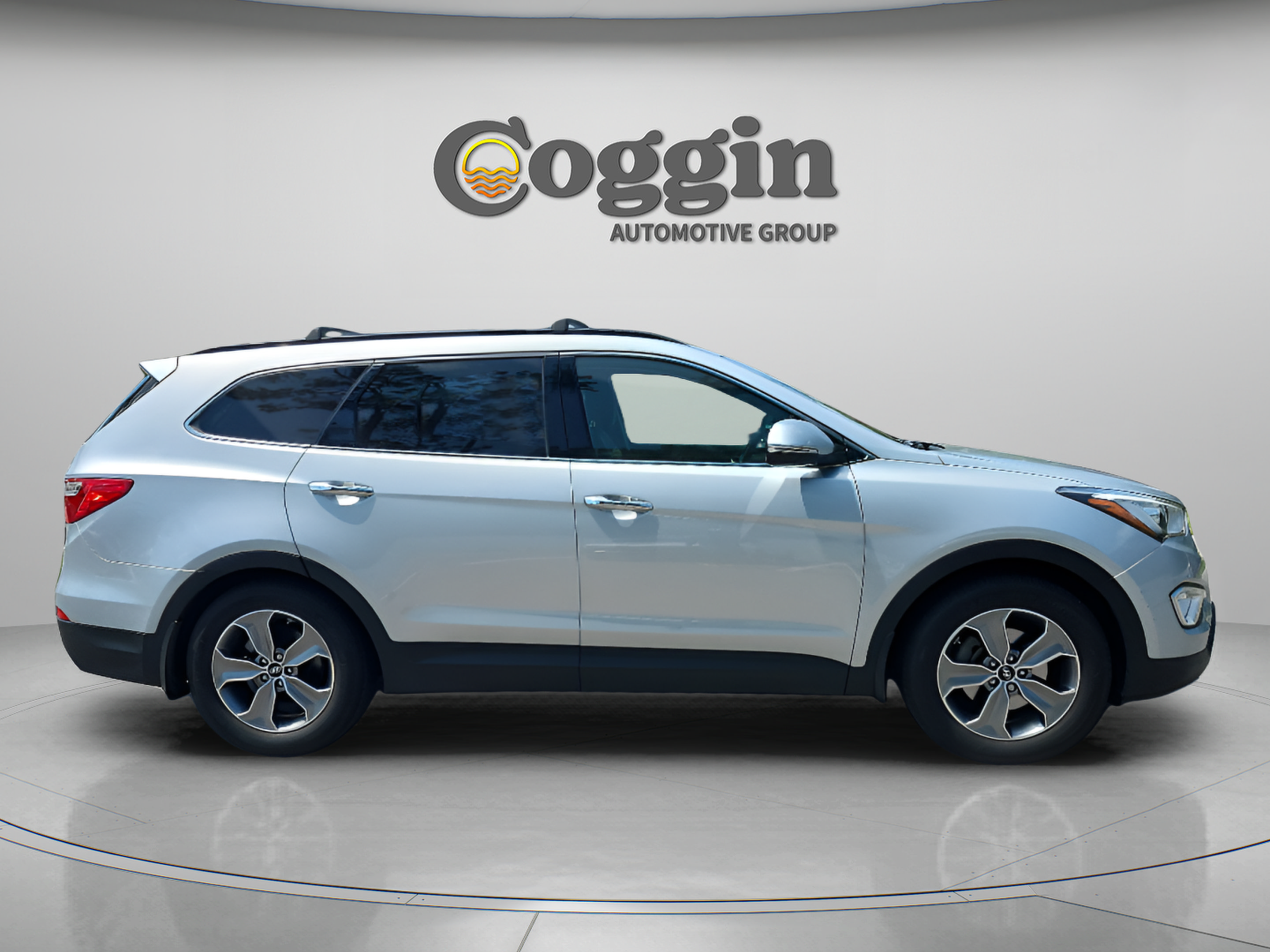Used 2014 Hyundai Santa Fe GLS FWD image 6