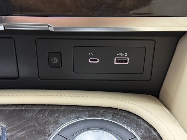 Used 2023 INFINITI QX80 Luxe w/ All-Season Package image 18