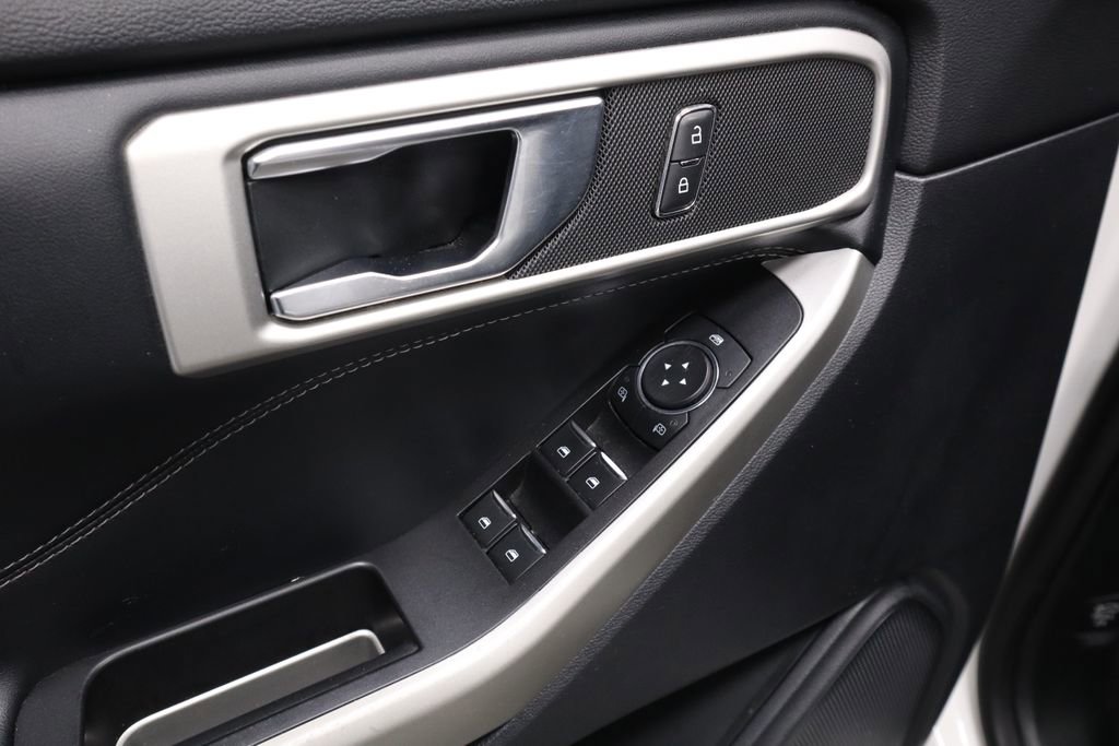 Certified 2020 Ford Explorer XLT w/ Equipment Group 202A image 23