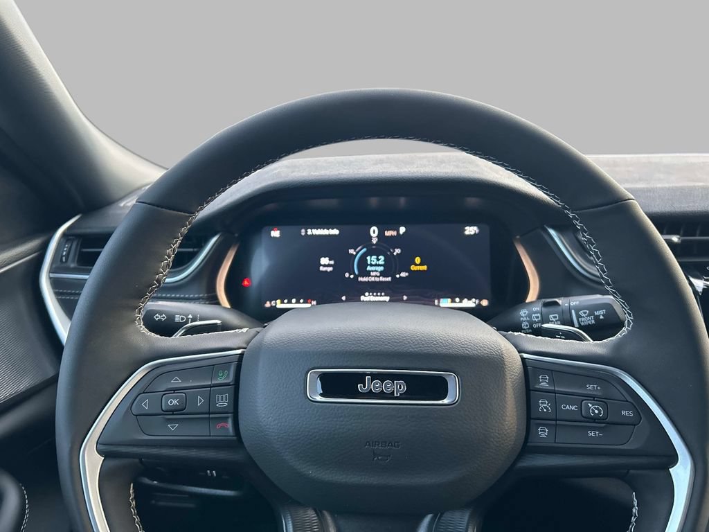 New 2025 Jeep Grand Cherokee L Altitude AWD/4WD image 9