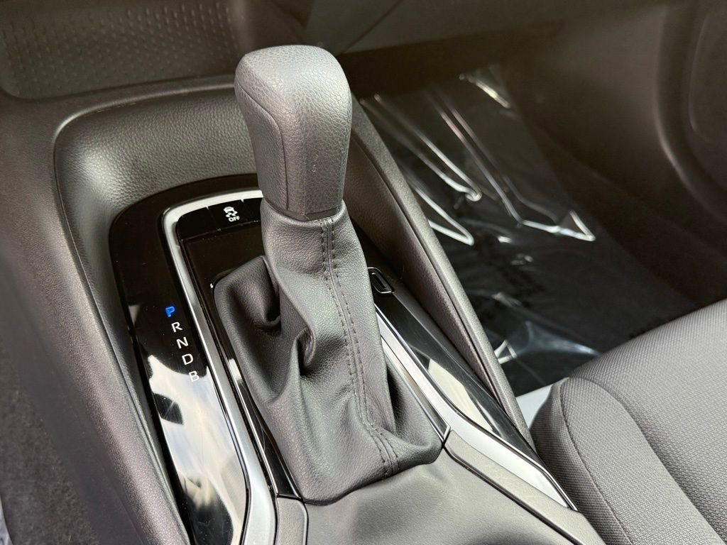 Certified 2025 Toyota Corolla LE image 24