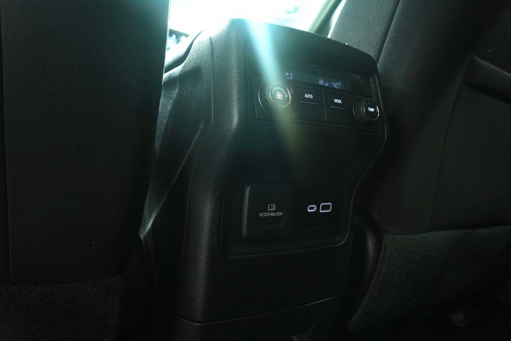 Used 2020 GMC Acadia SLE w/ Driver Convenience Package FWD image 16