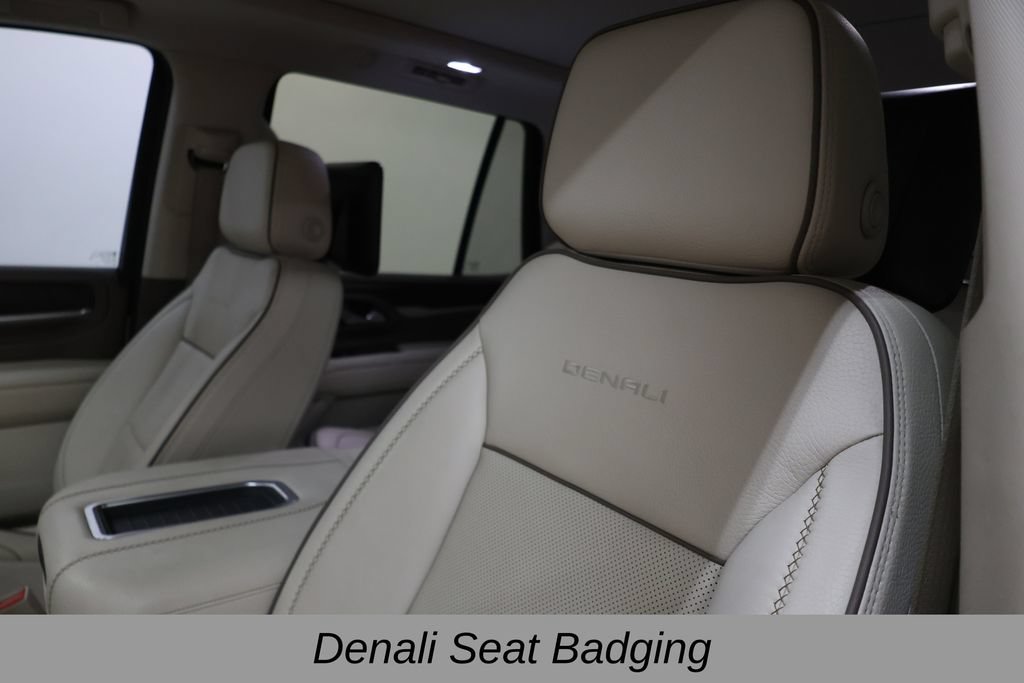 Used 2021 GMC Yukon Denali w/ LPO, Illumination Package AWD/4WD image 17