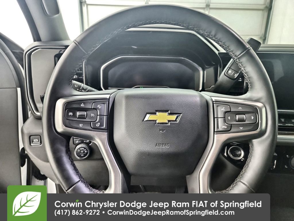 Used 2025 Chevrolet Silverado 2500 LT w/ Convenience Package image 21