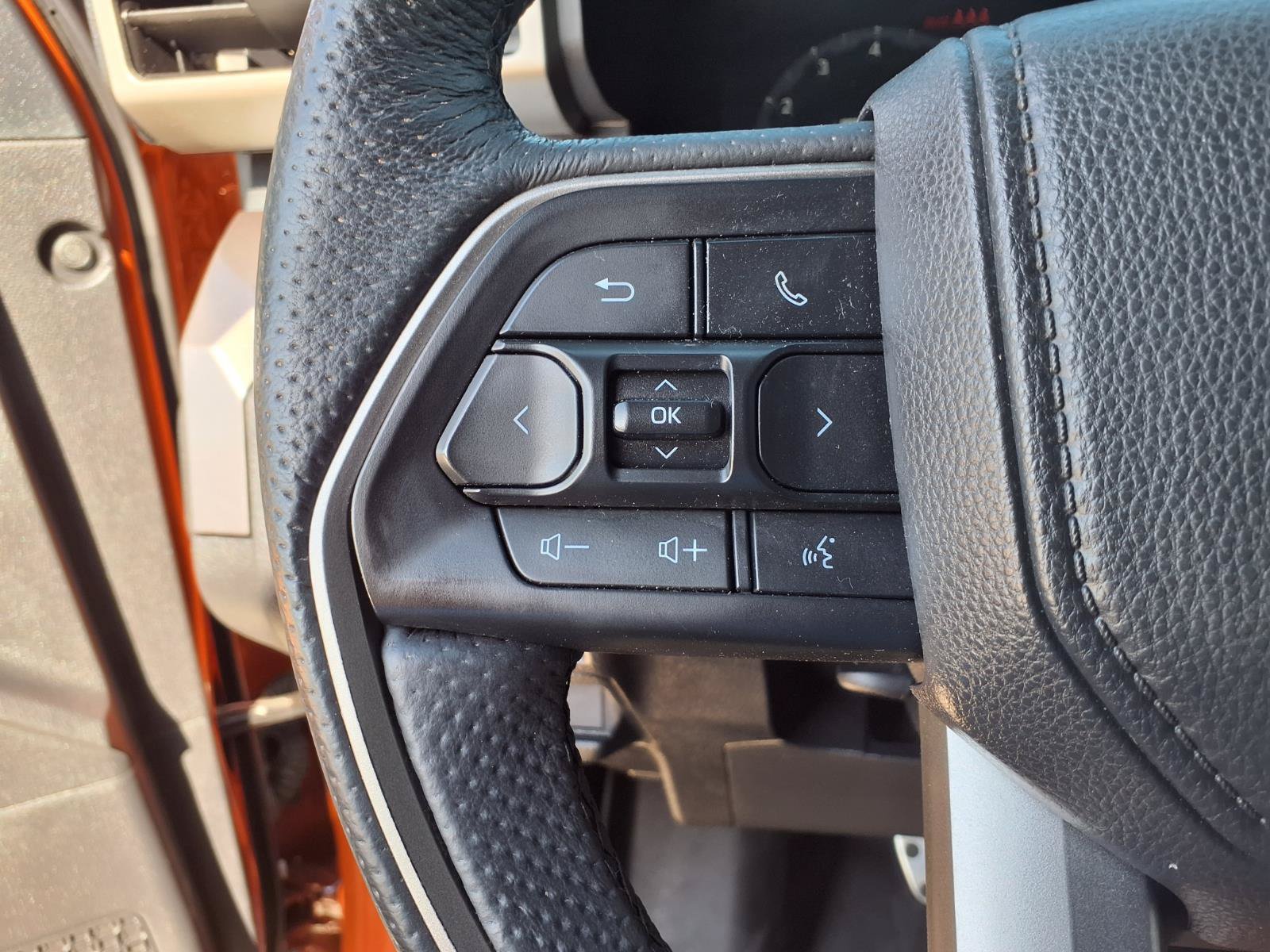 Used 2025 Toyota Tacoma TRD Sport AWD/4WD image 20
