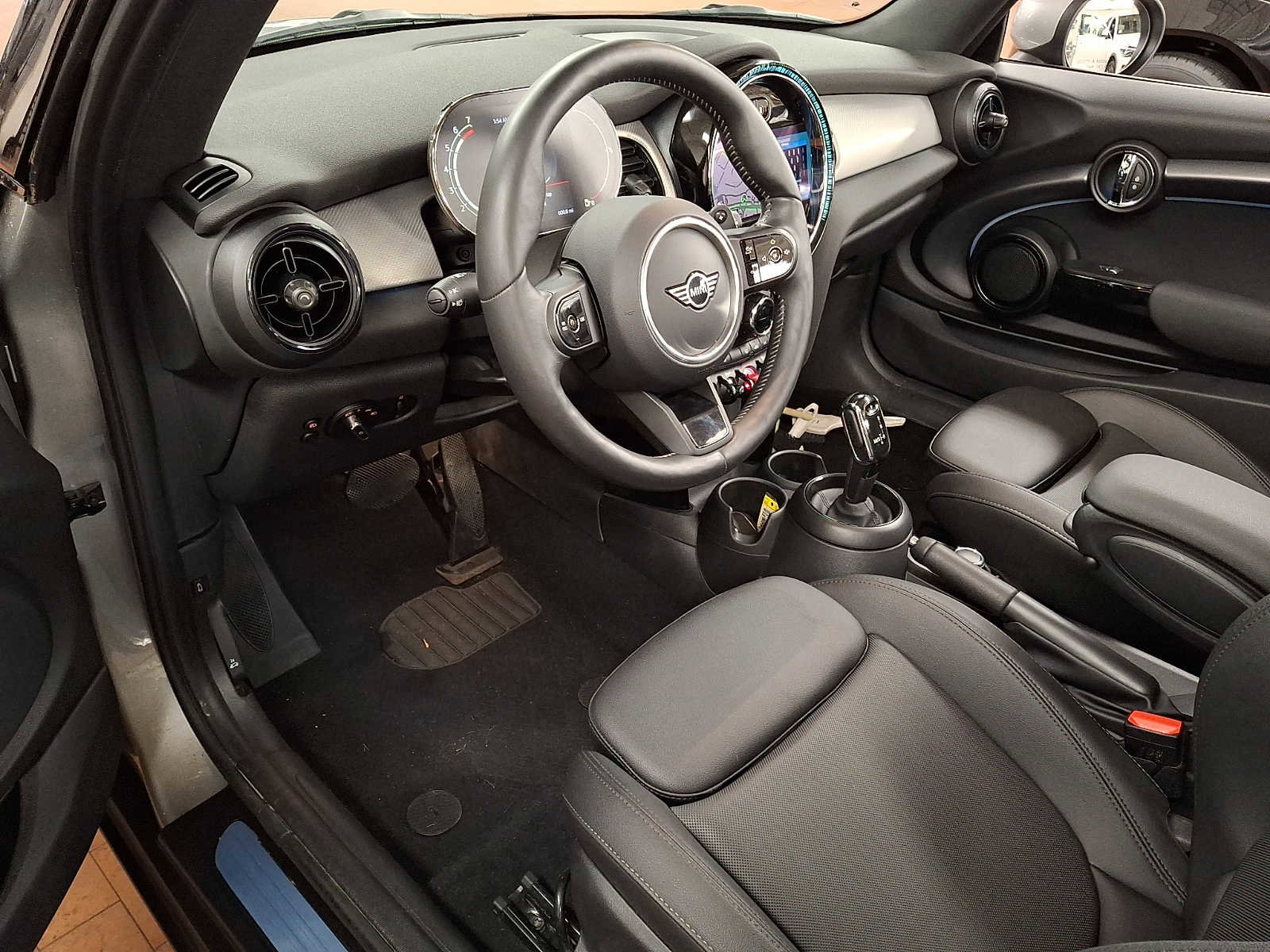 Certified 2023 MINI Cooper S image 10