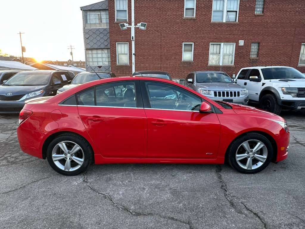 Used 2014 Chevrolet Cruze LT w/ RS Package image 6
