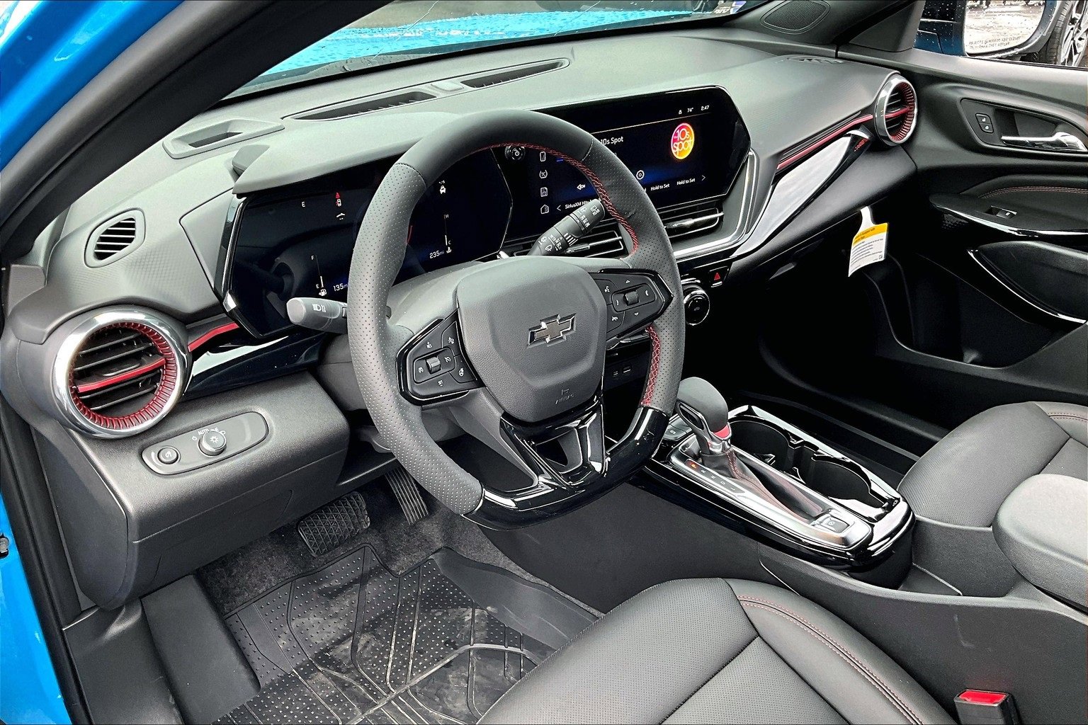 New 2025 Chevrolet Trax RS w/ Driver Confidence Package image 6