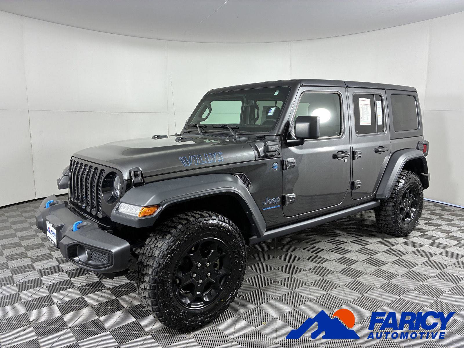 Used 2023 Jeep Wrangler Unlimited w/ Cold Weather Group AWD/4WD image 1
