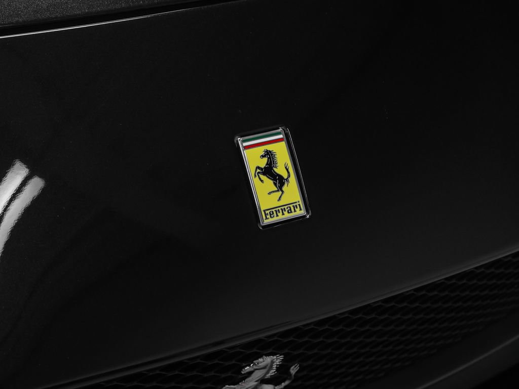 Certified 2018 Ferrari 812 Superfast RWD image 8