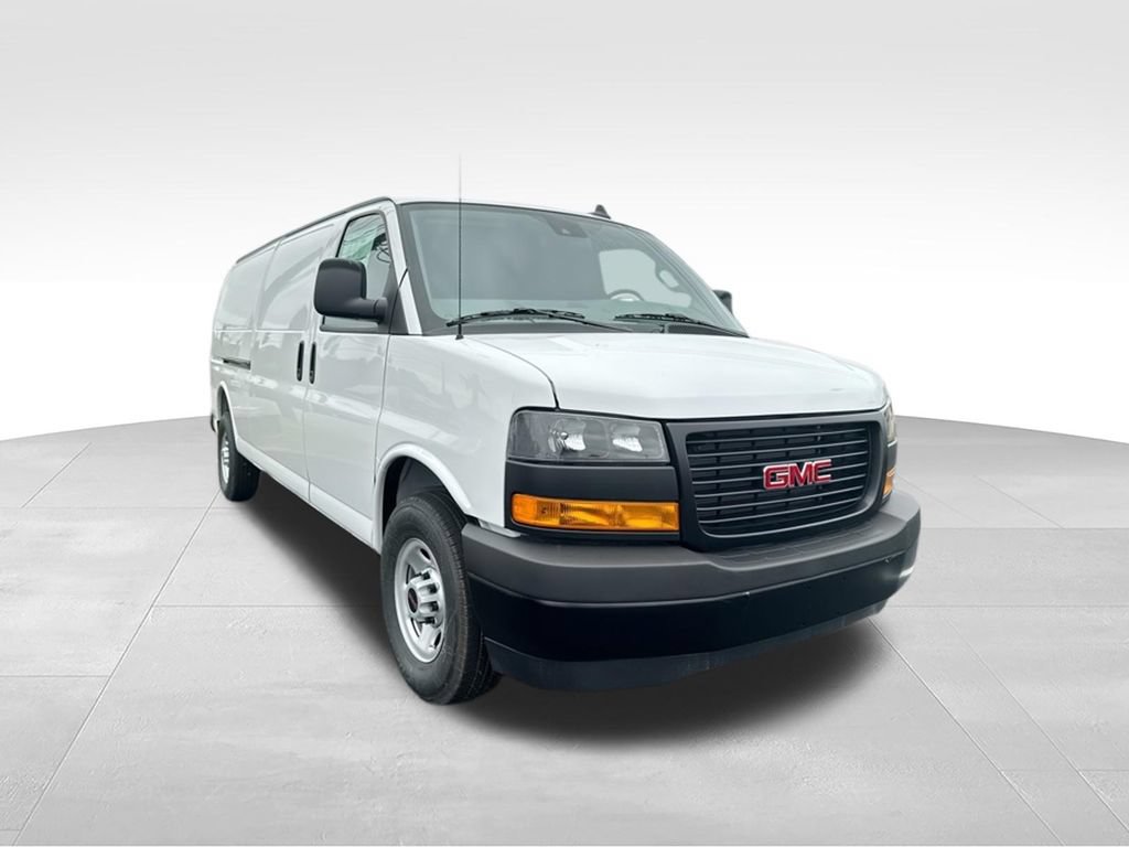 New 2025 GMC Savana 3500 Extended RWD image 2