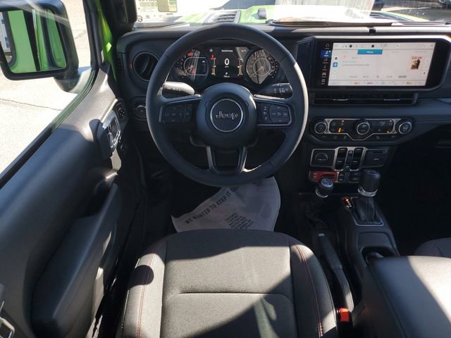 Certified 2025 Jeep Wrangler Unlimited Rubicon w/ Safety Group image 19