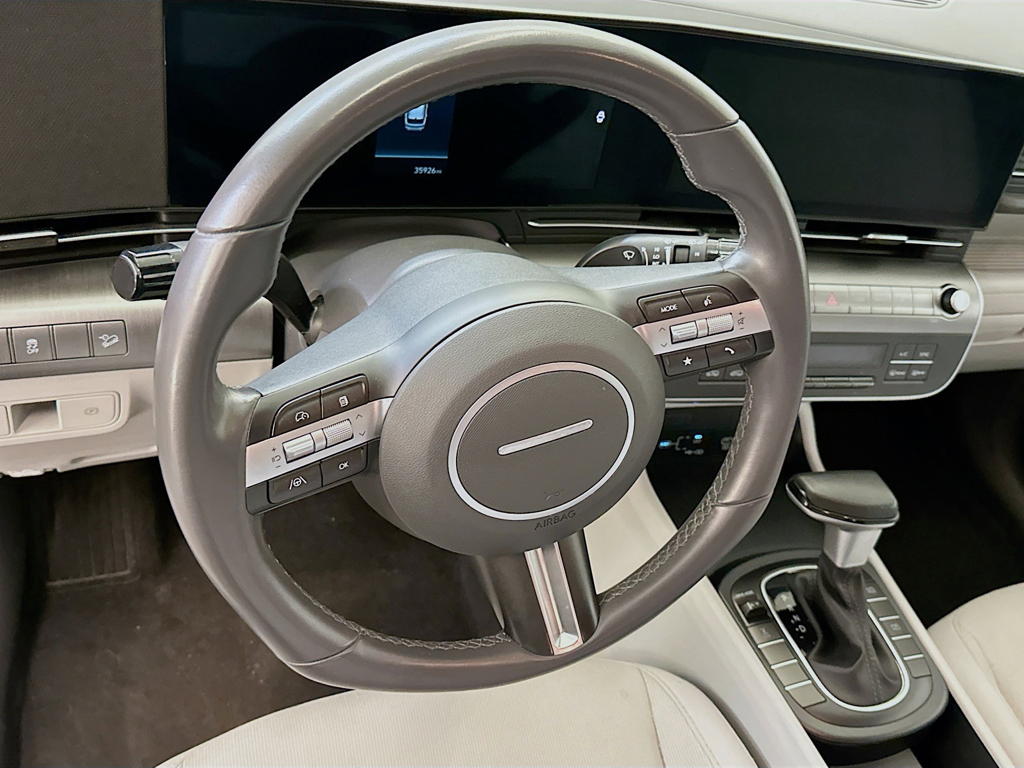 Used 2024 Hyundai Kona SEL image 18