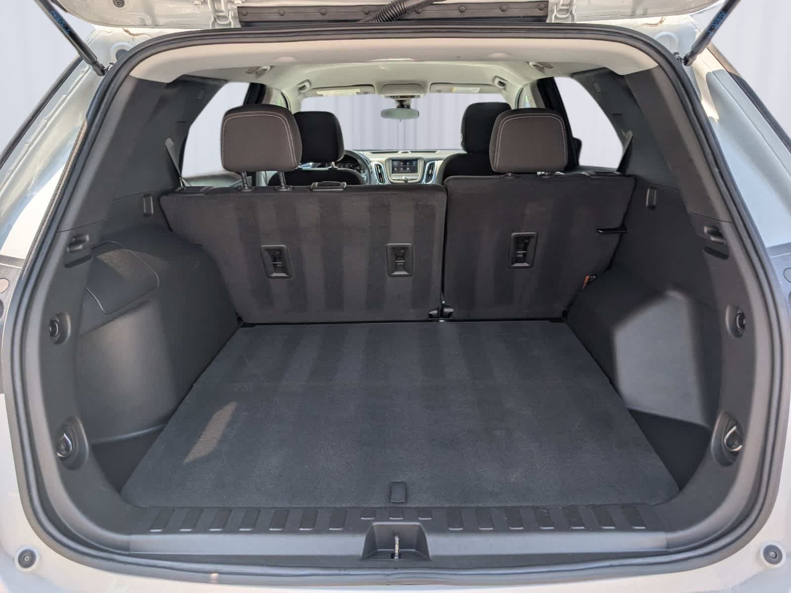 Used 2022 Chevrolet Equinox LS AWD/4WD image 13