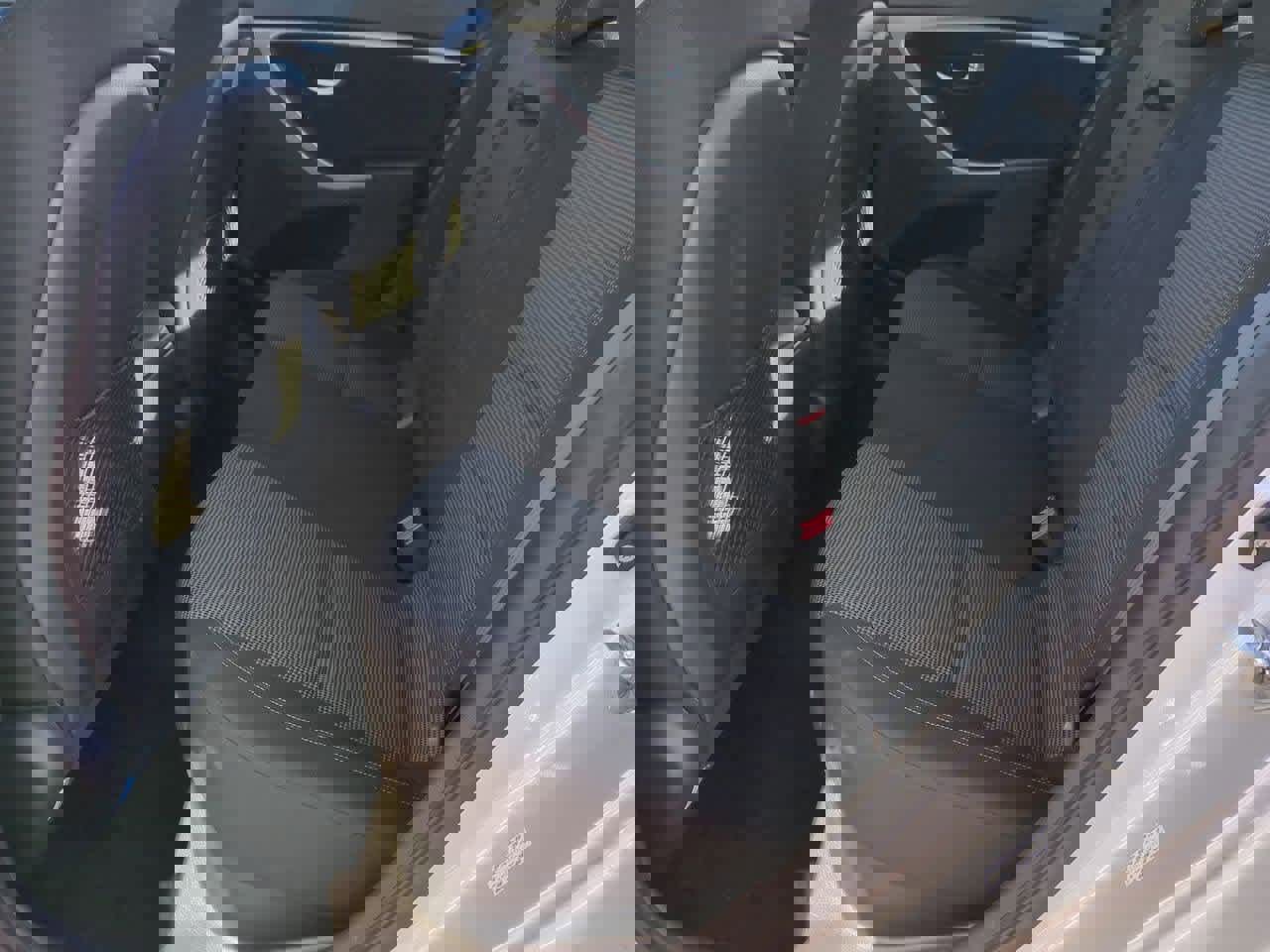 Used 2017 Hyundai Elantra GT image 17