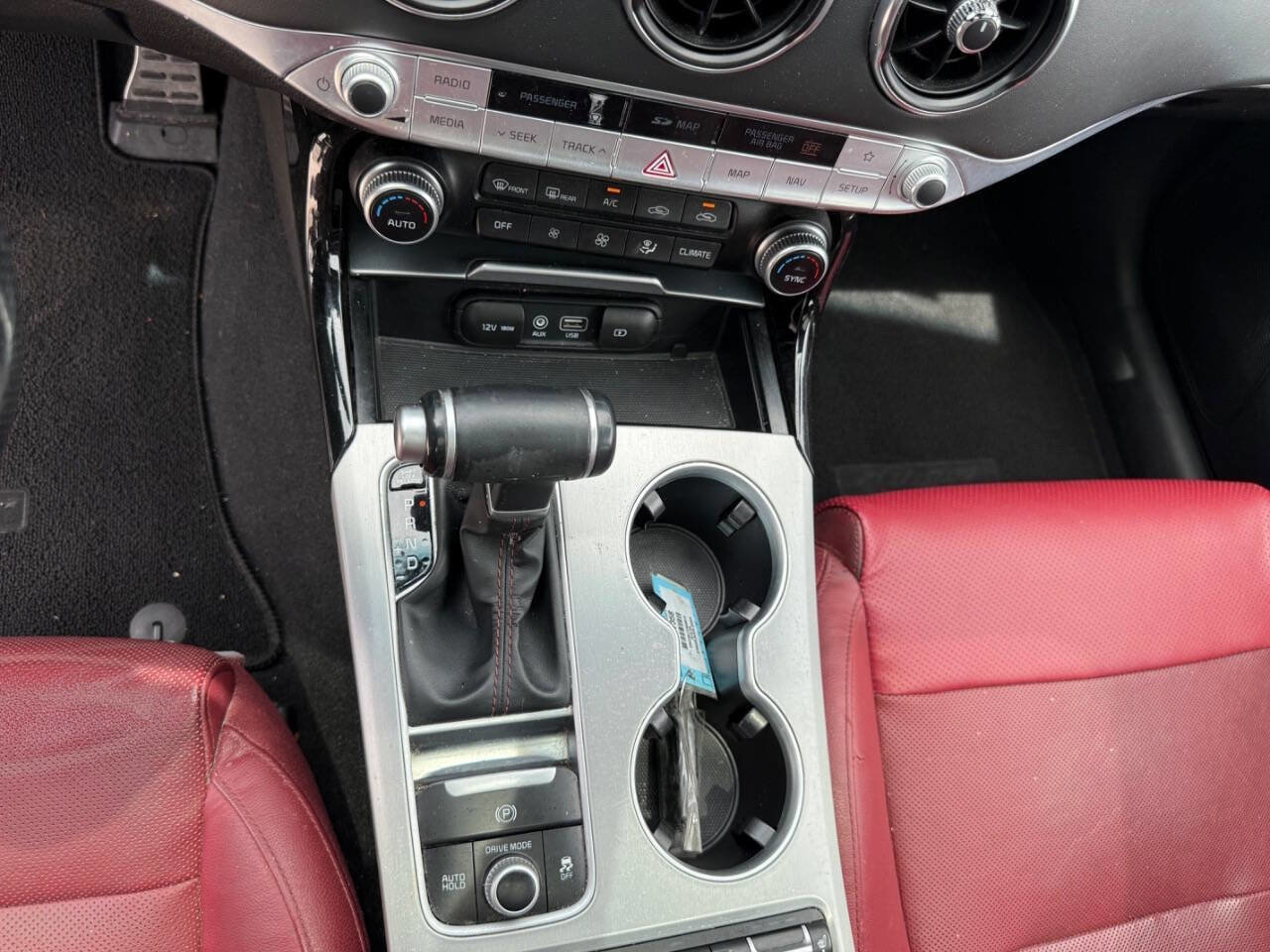 Used 2018 Kia Stinger GT1 RWD image 16
