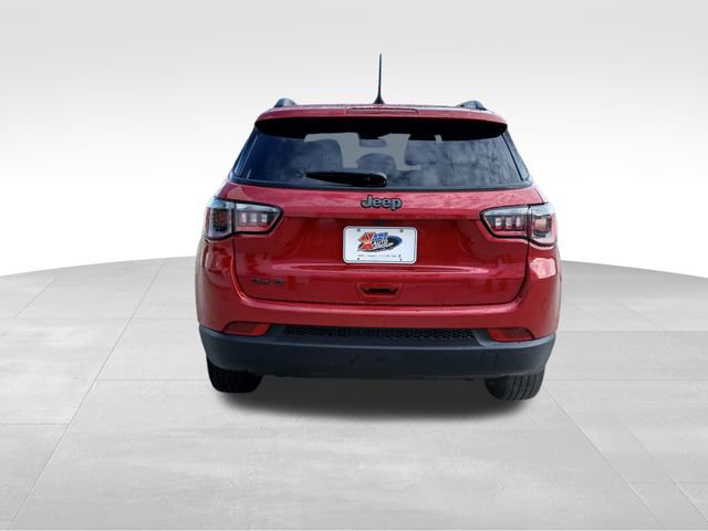 New 2026 Jeep Compass Latitude AWD/4WD image 4