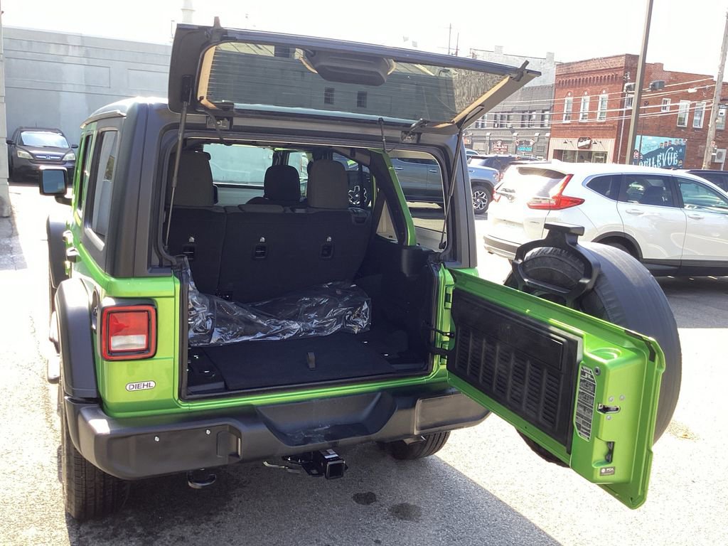 Used 2025 Jeep Wrangler Sport S AWD/4WD image 10