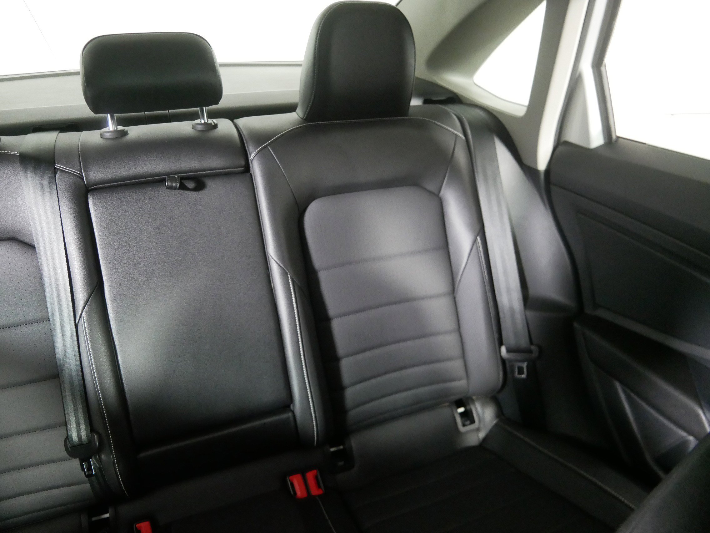 Certified 2022 Volkswagen Jetta SE w/ Panoramic Sunroof Package image 14