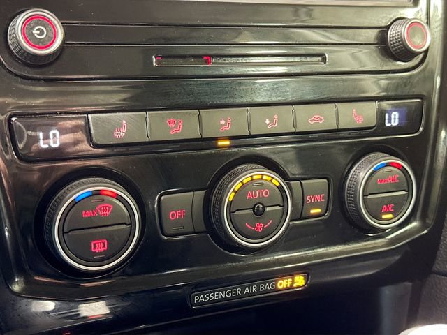 Used 2021 Volkswagen Passat 2.0T SE image 17