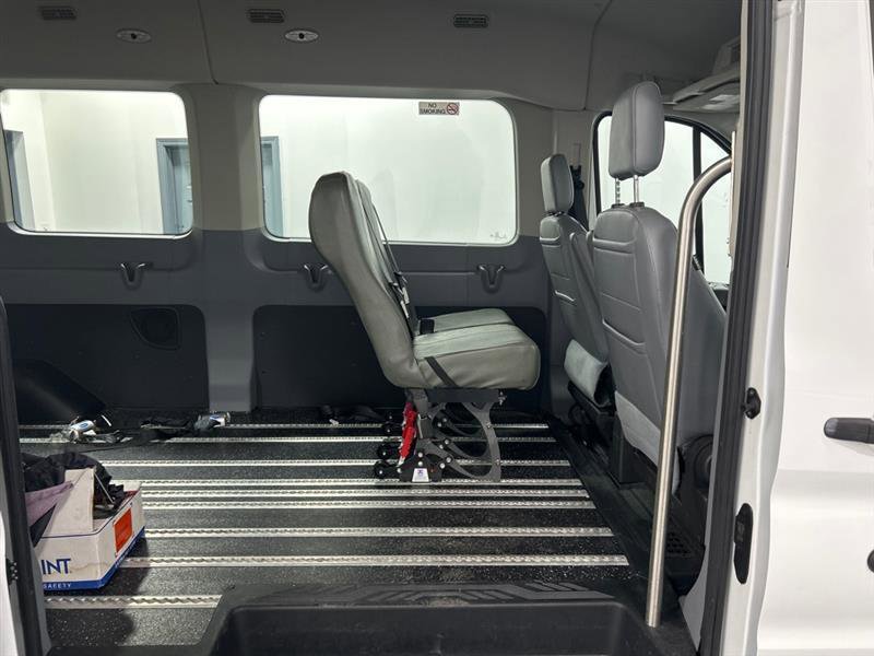 Used 2019 Ford Transit 350 XL image 10