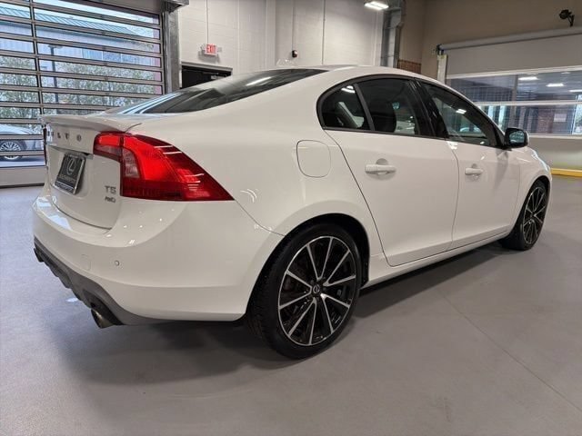 Used 2018 Volvo S60 T5 Dynamic w/ Vision Package AWD/4WD image 8