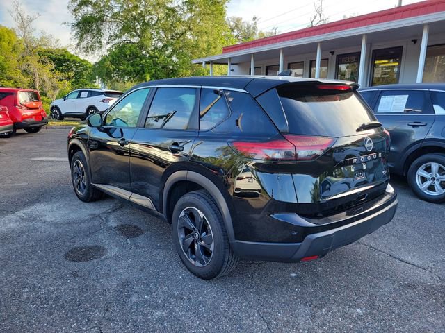 Used 2024 Nissan Rogue SV FWD image 3