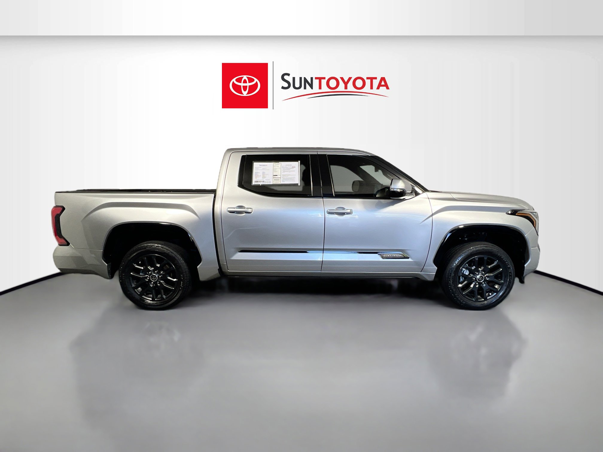 Used 2023 Toyota Tundra Platinum w/ Advanced Package image 2