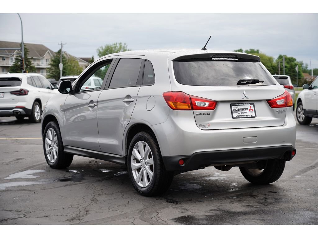 Used 2015 Mitsubishi Outlander Sport ES image 5