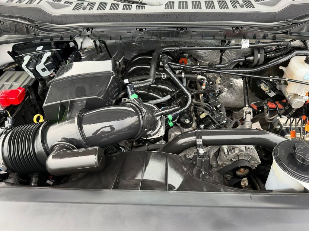 Used 2025 Ford F250 Lariat w/ Chrome Package image 48
