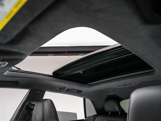Used 2024 Audi SQ8 Prestige AWD/4WD image 14
