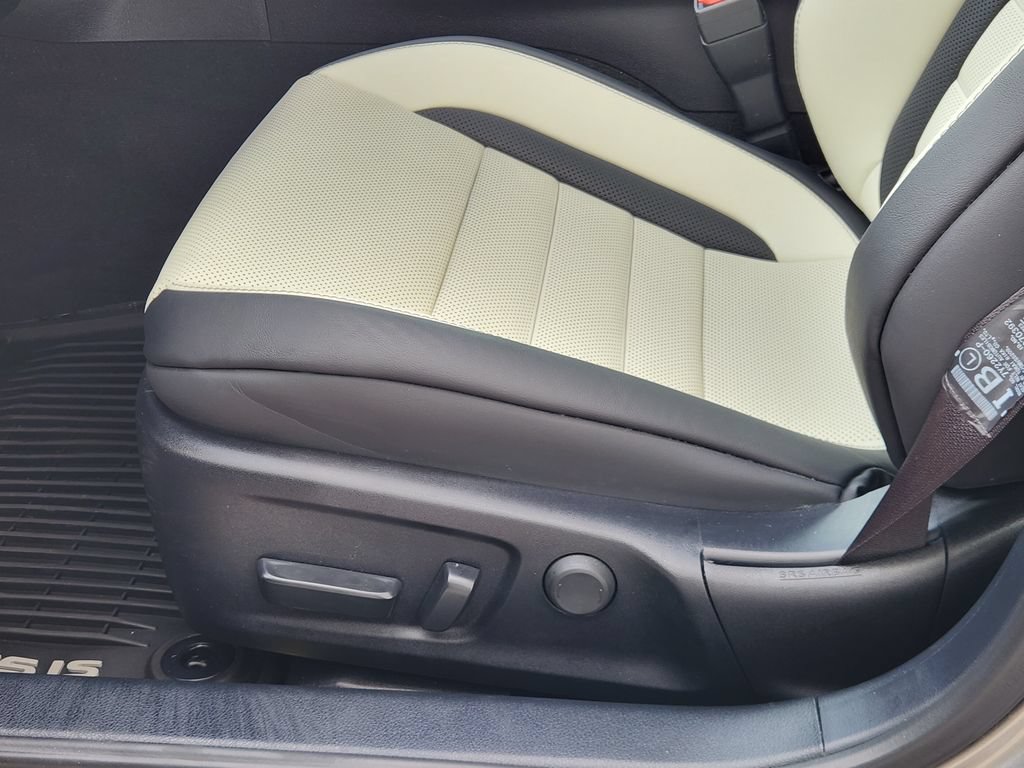 Certified 2023 Lexus IS 500 w/ Accessory Package 2 RWD image 23