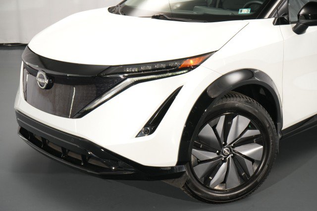 Used 2023 Nissan Ariya AWD image 4