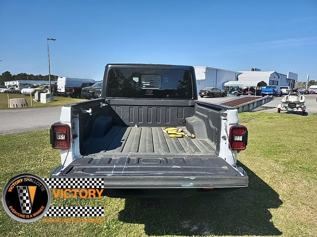 Certified 2024 Jeep Gladiator Mojave w/ Technology Group image 25