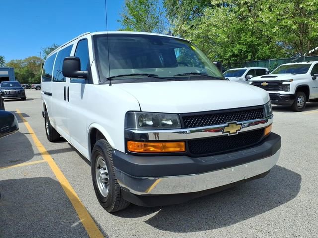 Used 2023 Chevrolet Express 3500 LT w/ LT Preferred Equipment Group RWD image 2