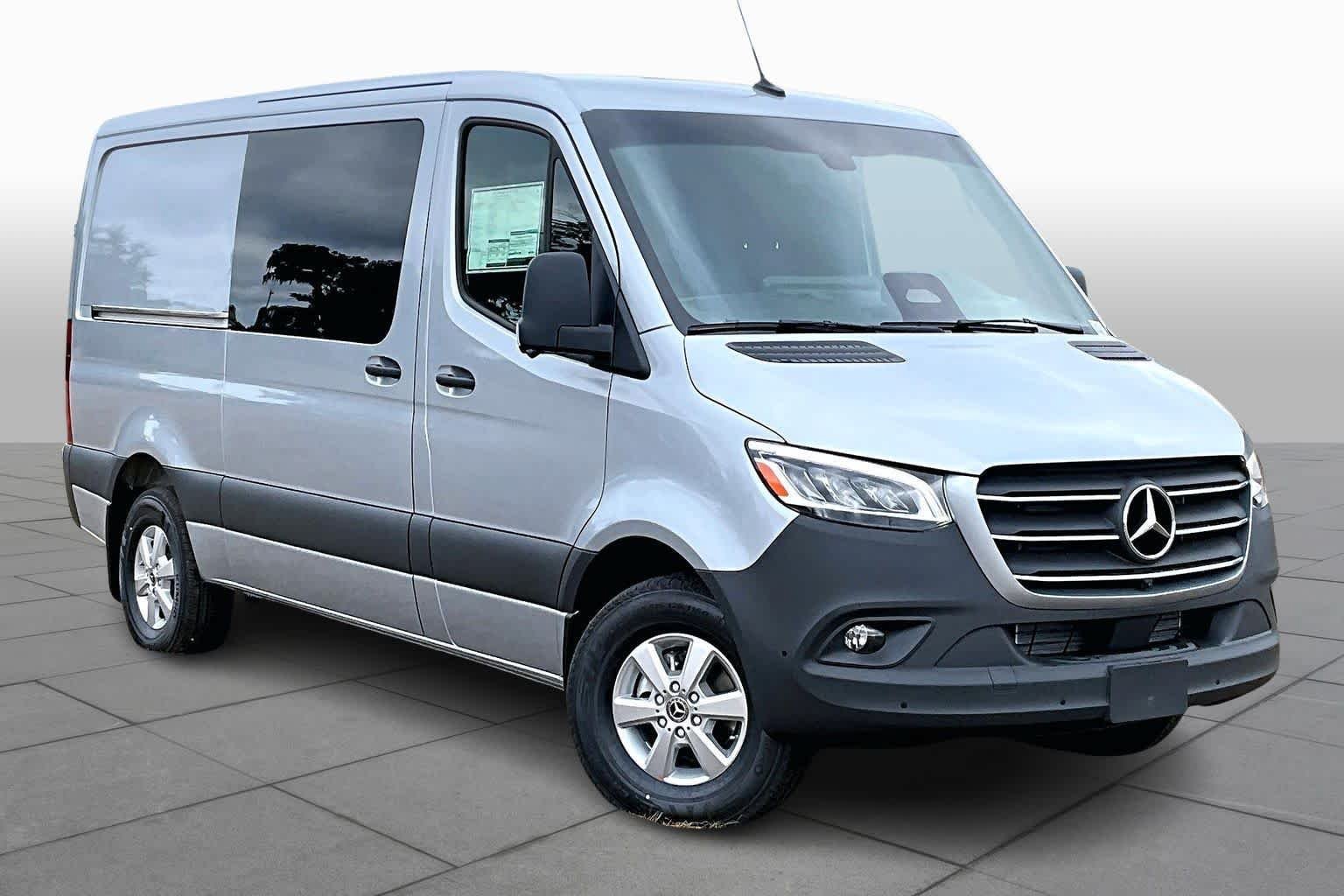 Used 2026 Mercedes-Benz Sprinter 2500 image 2