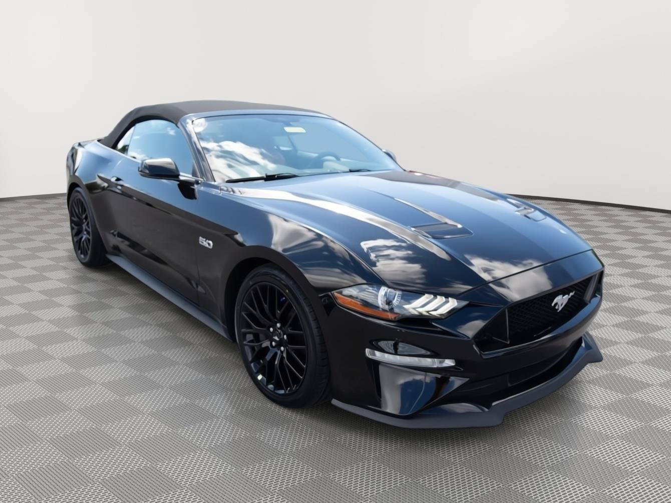 Used 2019 Ford Mustang GT Premium w/ GT Performance Package RWD image 3