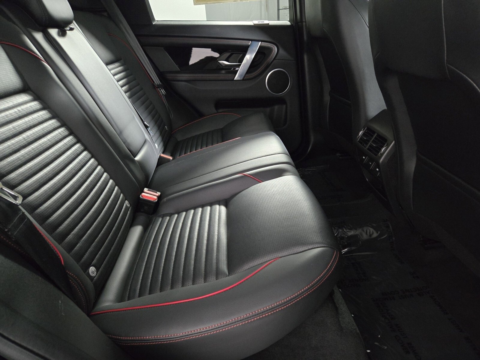 Used 2023 Land Rover Discovery Sport S R-Dynamic image 17