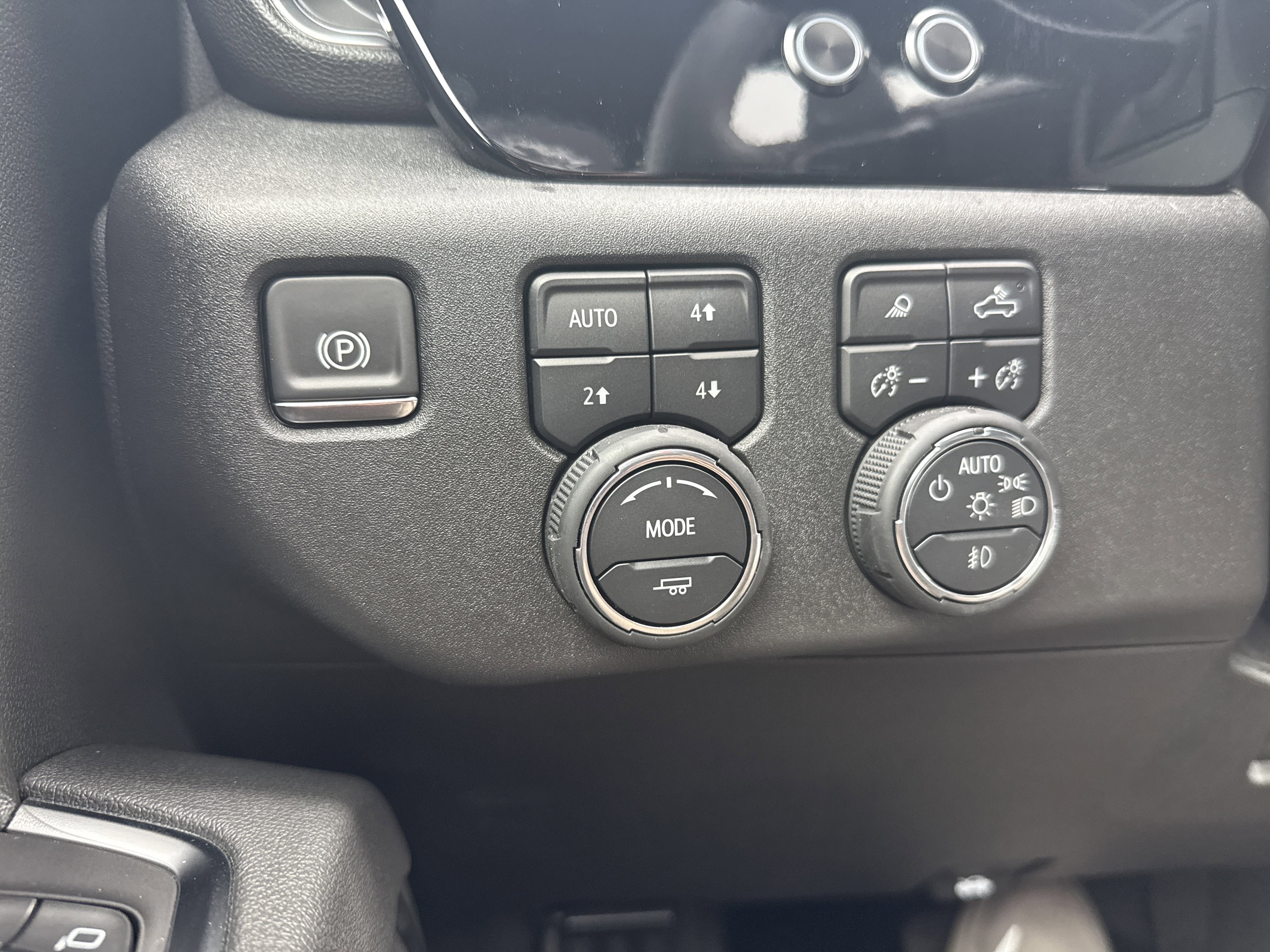 New 2025 Chevrolet Silverado 1500 RST image 23