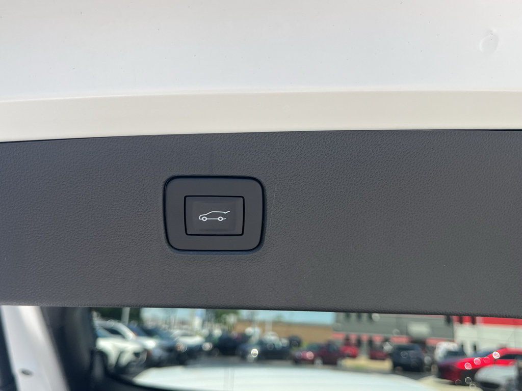 Used 2025 Buick Envista Avenir FWD image 29