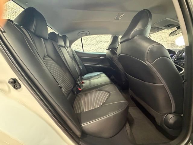 Used 2023 Toyota Camry SE FWD image 10