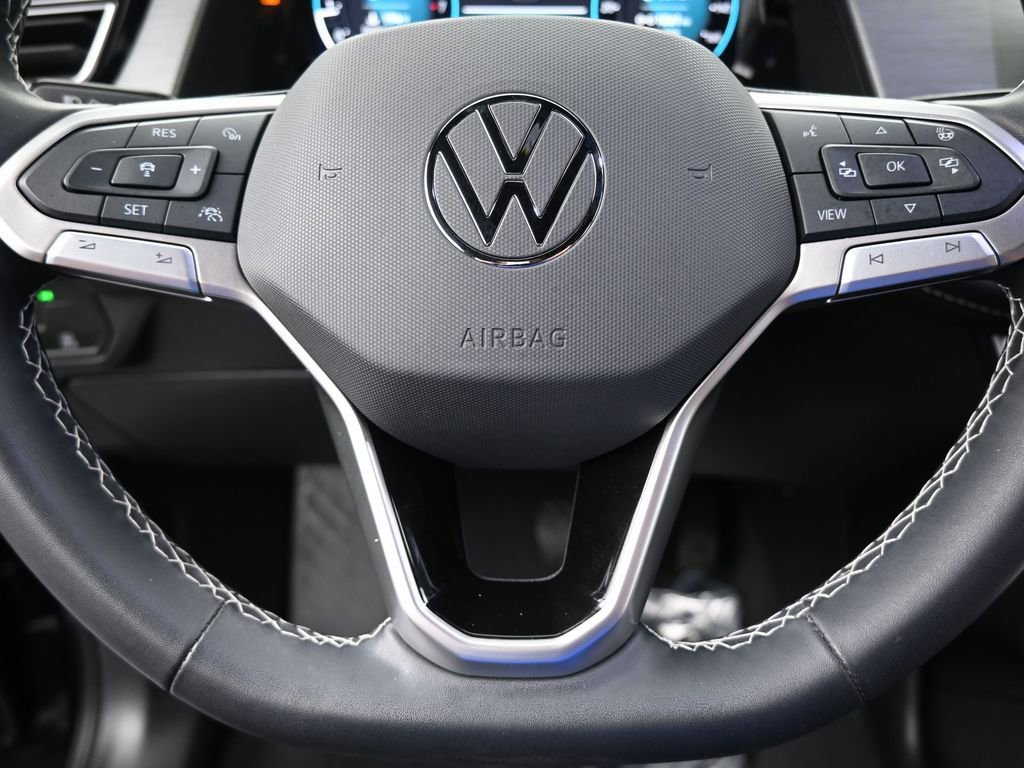 Used 2024 Volkswagen Atlas Cross Sport SE image 29