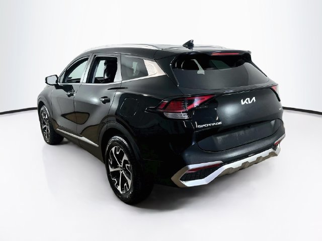 Used 2023 Kia Sportage EX AWD/4WD image 6