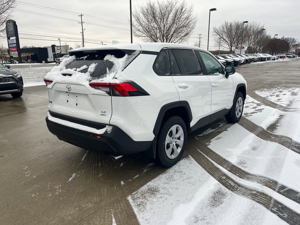 New 2025 Toyota RAV4 LE image 5