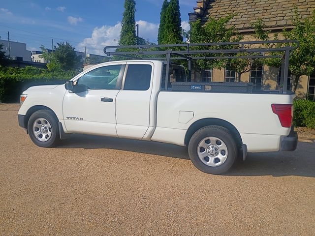 Used 2018 Nissan Titan S w/ S Utility Package RWD image 8