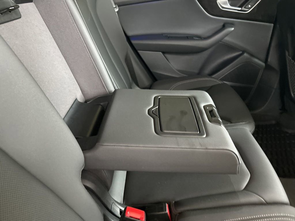 Used 2019 Audi Q8 Premium Plus image 29